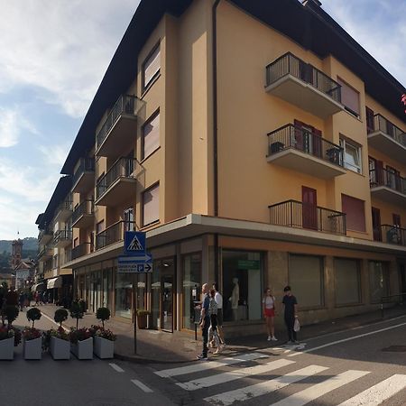 Appartamento "Roby" In Centro กาวาเลเซ ภายนอก รูปภาพ